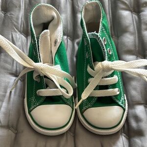 Green and White Canvas High-Top Sneakers 2 right shoes